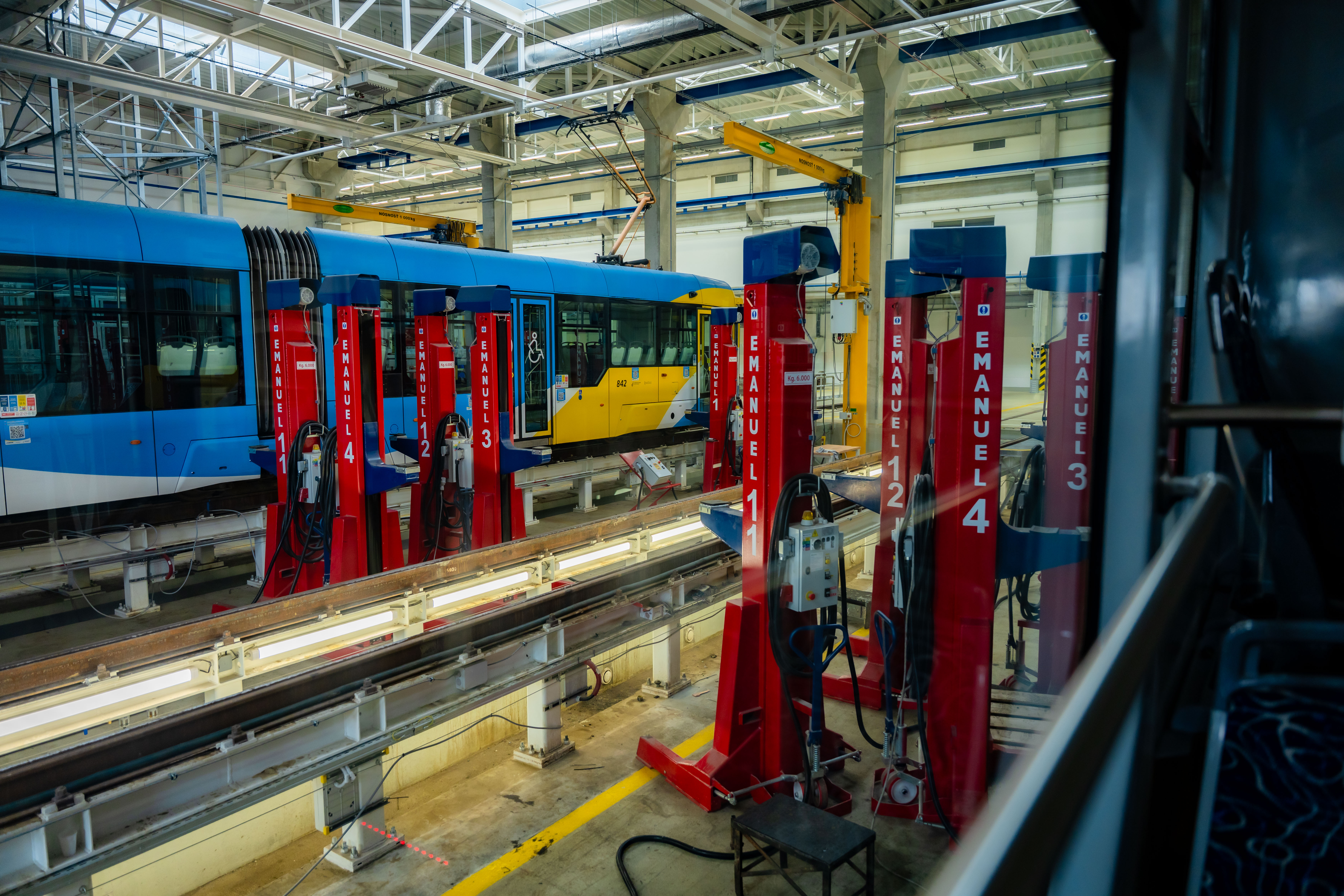 Konecna nevystupovat - ekektrickobe Depo DPMK-1-10